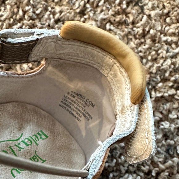 Jambu Women's Tan and Brown Multi-Strap Sandals - Picture 7 of 10